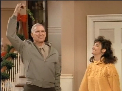 MAJOR_DAD_-_E2X12_THE_GIFT_OF_THE_MAJOR_001185.jpg