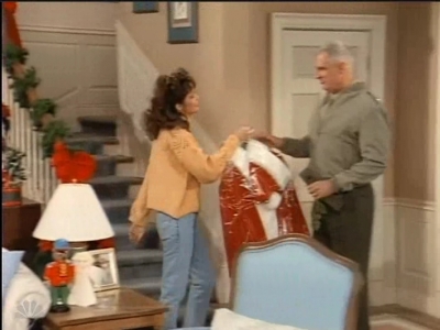 MAJOR_DAD_-_E2X12_THE_GIFT_OF_THE_MAJOR_001198.jpg