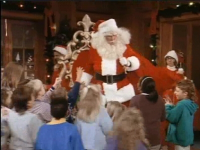 MAJOR_DAD_-_E2X12_THE_GIFT_OF_THE_MAJOR_001259.jpg