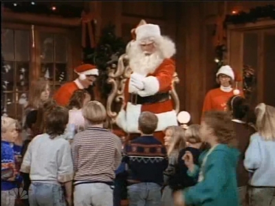 MAJOR_DAD_-_E2X12_THE_GIFT_OF_THE_MAJOR_001290.jpg
