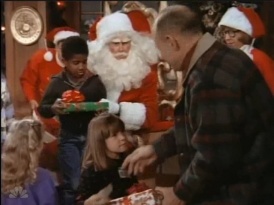 MAJOR_DAD_-_E2X12_THE_GIFT_OF_THE_MAJOR_001377.jpg