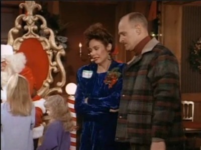 MAJOR_DAD_-_E2X12_THE_GIFT_OF_THE_MAJOR_001391.jpg
