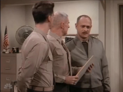 MAJOR_DAD_-_E2X13_FLYING_SOLO_024.jpg