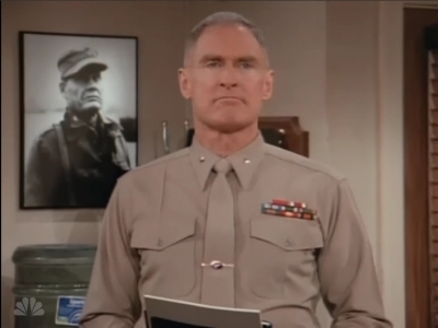 MAJOR_DAD_-_E2X13_FLYING_SOLO_170.jpg