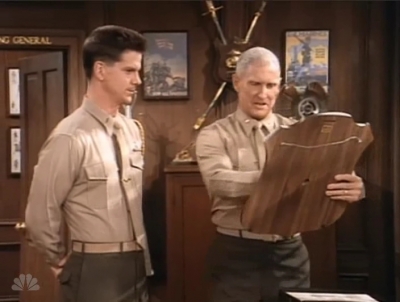 MAJOR_DAD_-_E2X14_A_BIRD_IN_THE_HAND_024.jpg