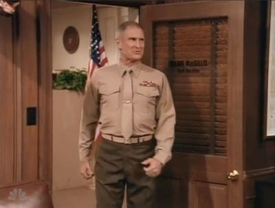 MAJOR_DAD_-_E2X14_A_BIRD_IN_THE_HAND_178.jpg