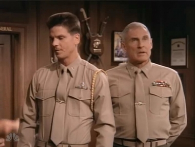 MAJOR_DAD_-_E2X14_A_BIRD_IN_THE_HAND_205.jpg