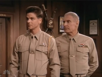 MAJOR_DAD_-_E2X14_A_BIRD_IN_THE_HAND_210.jpg