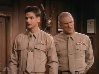 MAJOR_DAD_-_E2X14_A_BIRD_IN_THE_HAND_212.jpg