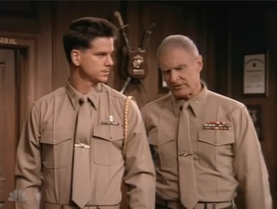 MAJOR_DAD_-_E2X14_A_BIRD_IN_THE_HAND_218.jpg