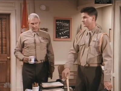 MAJOR_DAD_-_E2X14_A_BIRD_IN_THE_HAND_363.jpg