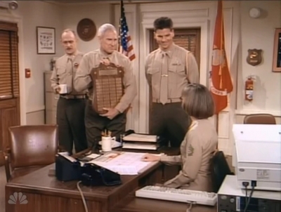 MAJOR_DAD_-_E2X14_A_BIRD_IN_THE_HAND_418.jpg