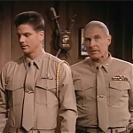 MAJOR_DAD_-_E2X14_A_BIRD_IN_THE_HAND_203.jpg
