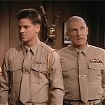MAJOR_DAD_-_E2X14_A_BIRD_IN_THE_HAND_204.jpg