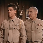 MAJOR_DAD_-_E2X14_A_BIRD_IN_THE_HAND_208.jpg