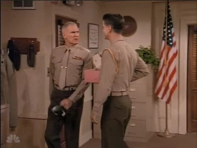 MAJOR_DAD_-_E2X15_LEARNING_TO_DRIVE_008.jpg