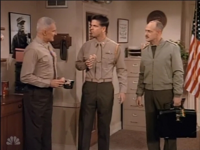 MAJOR_DAD_-_E2X15_LEARNING_TO_DRIVE_080.jpg