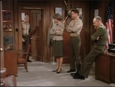 MAJOR_DAD_-_E2X16_THE_NAME_IS_OVER_HERE_003.jpg
