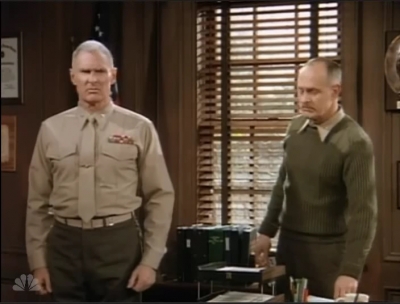 MAJOR_DAD_-_E2X16_THE_NAME_IS_OVER_HERE_098.jpg