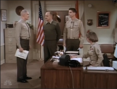MAJOR_DAD_-_E2X16_THE_NAME_IS_OVER_HERE_354.jpg
