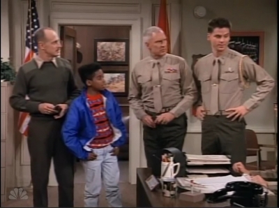 MAJOR_DAD_-_E2X18_SINS_OF_THE_FATHER_284.jpg