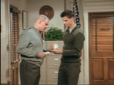 MAJOR_DAD_-_E2X20_PRIVATE_AFFAIR_004.jpg