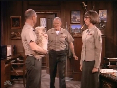 MAJOR_DAD_-_E2X23_ELMO_COME_HOME_007.jpg