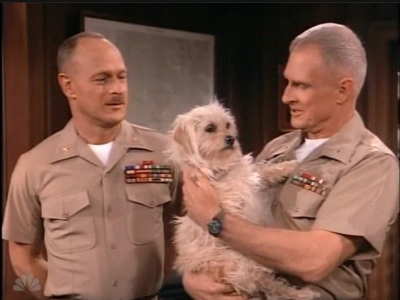 MAJOR_DAD_-_E2X23_ELMO_COME_HOME_045.jpg