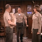 MAJOR_DAD_-_E2X23_ELMO_COME_HOME_006.jpg