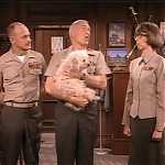 MAJOR_DAD_-_E2X23_ELMO_COME_HOME_109.jpg