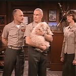 MAJOR_DAD_-_E2X23_ELMO_COME_HOME_123.jpg