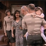 MAJOR_DAD_-_E2X23_ELMO_COME_HOME_342.jpg