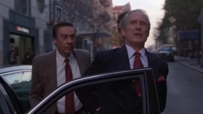 LAW_AND_ORDER_-_E5X11_GUARDIAN_0353.jpg