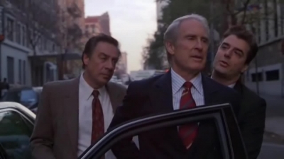 LAW_AND_ORDER_-_E5X11_GUARDIAN_0358.jpg
