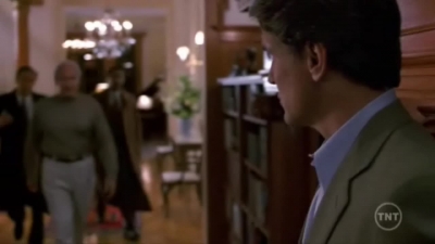 LAW_AND_ORDER_-_E10X19_SURRENDER_DOROTHY_003.jpg