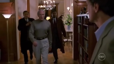 LAW_AND_ORDER_-_E10X19_SURRENDER_DOROTHY_007.jpg