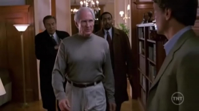 LAW_AND_ORDER_-_E10X19_SURRENDER_DOROTHY_015.jpg