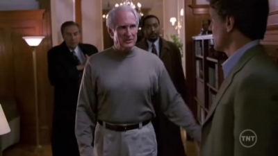 LAW_AND_ORDER_-_E10X19_SURRENDER_DOROTHY_017.jpg