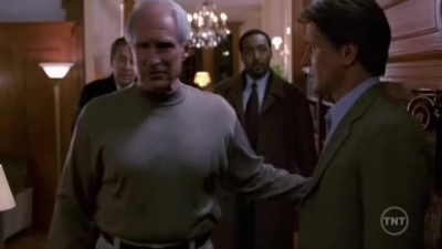 LAW_AND_ORDER_-_E10X19_SURRENDER_DOROTHY_021.jpg