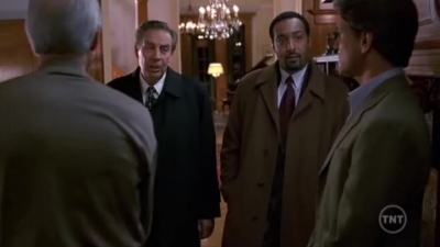 LAW_AND_ORDER_-_E10X19_SURRENDER_DOROTHY_029.jpg