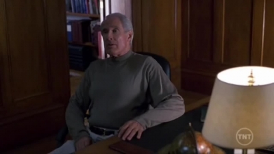 LAW_AND_ORDER_-_E10X19_SURRENDER_DOROTHY_036.jpg