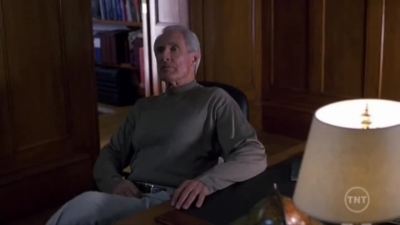 LAW_AND_ORDER_-_E10X19_SURRENDER_DOROTHY_042.jpg