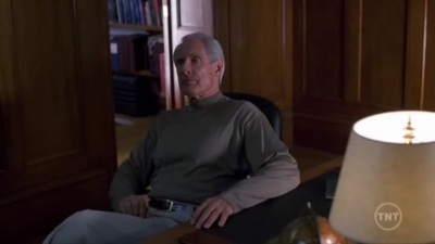 LAW_AND_ORDER_-_E10X19_SURRENDER_DOROTHY_045.jpg