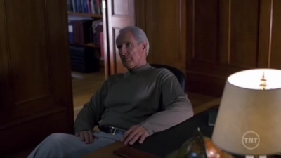 LAW_AND_ORDER_-_E10X19_SURRENDER_DOROTHY_049.jpg
