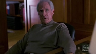 LAW_AND_ORDER_-_E10X19_SURRENDER_DOROTHY_052.jpg