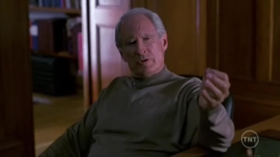 LAW_AND_ORDER_-_E10X19_SURRENDER_DOROTHY_067.jpg
