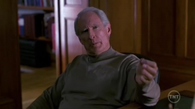 LAW_AND_ORDER_-_E10X19_SURRENDER_DOROTHY_070.jpg