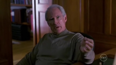 LAW_AND_ORDER_-_E10X19_SURRENDER_DOROTHY_082.jpg