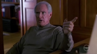LAW_AND_ORDER_-_E10X19_SURRENDER_DOROTHY_123.jpg
