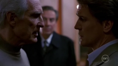LAW_AND_ORDER_-_E10X19_SURRENDER_DOROTHY_200.jpg